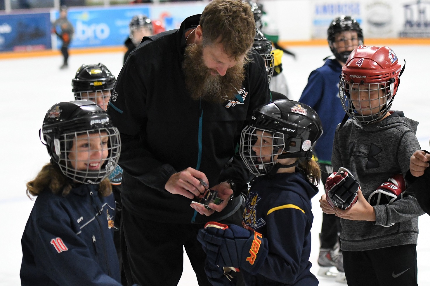 Joe Thornton communirt Centre