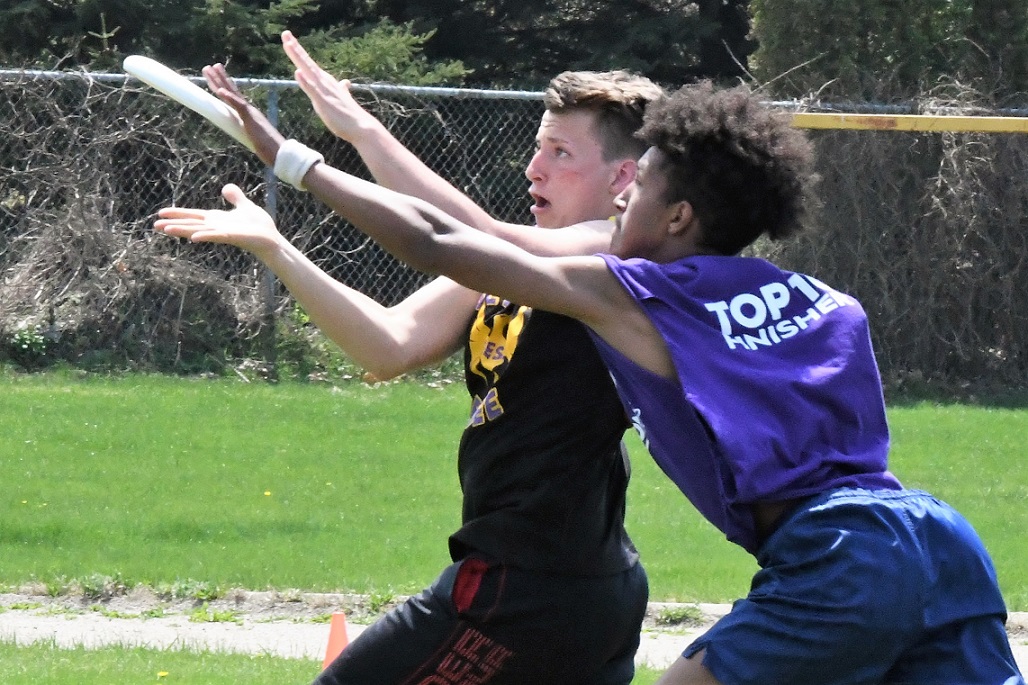 Beavers ultimate frisbee tournament