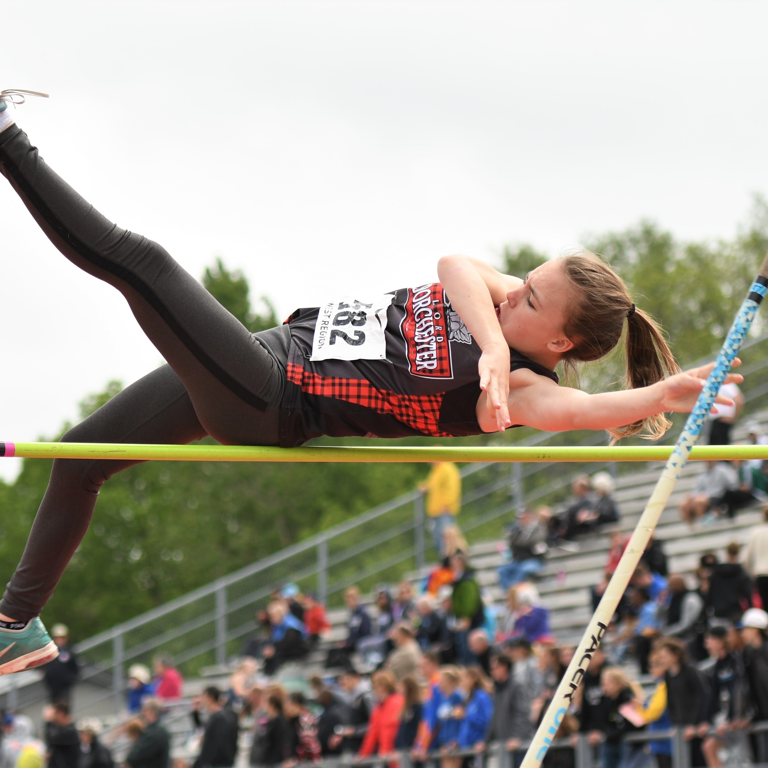 Lavoie in pole vault