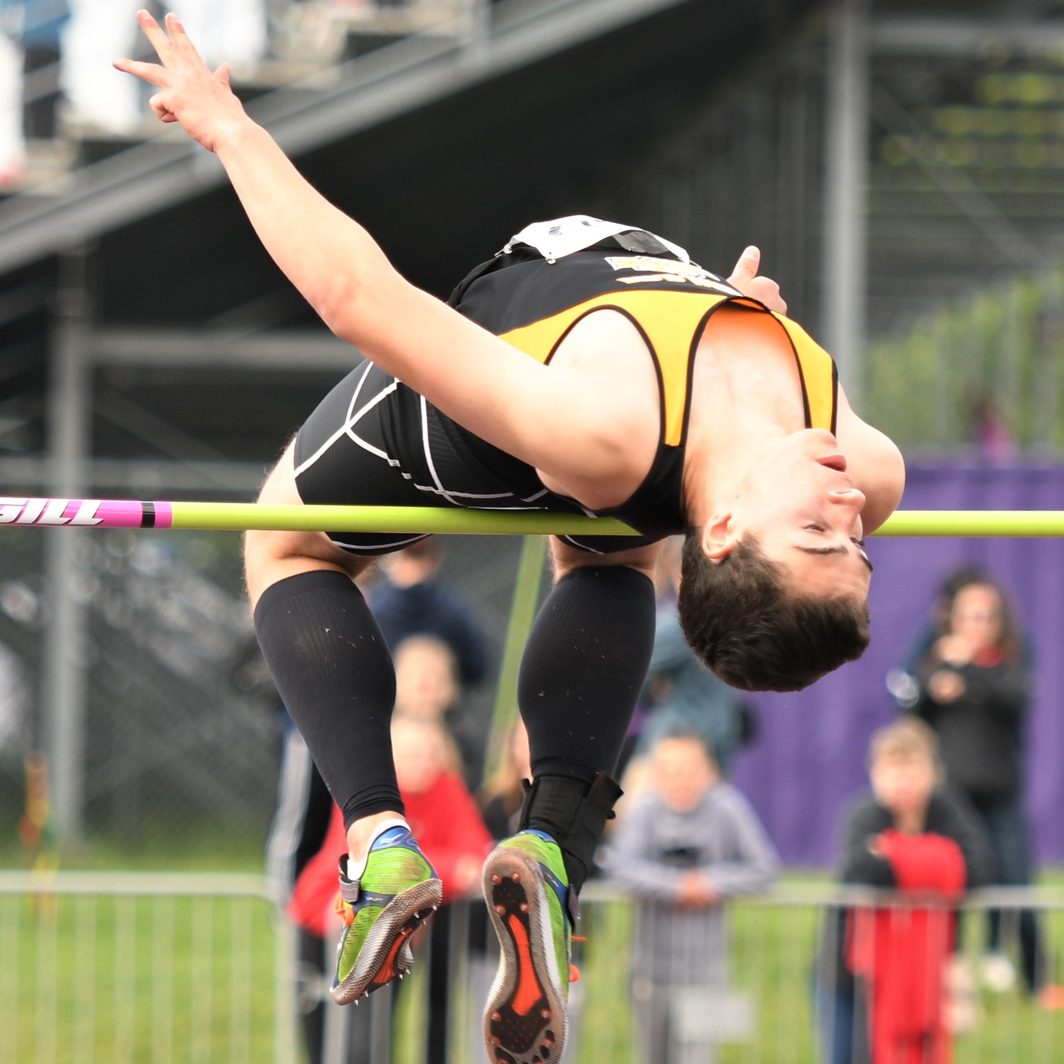 Bell in high jump