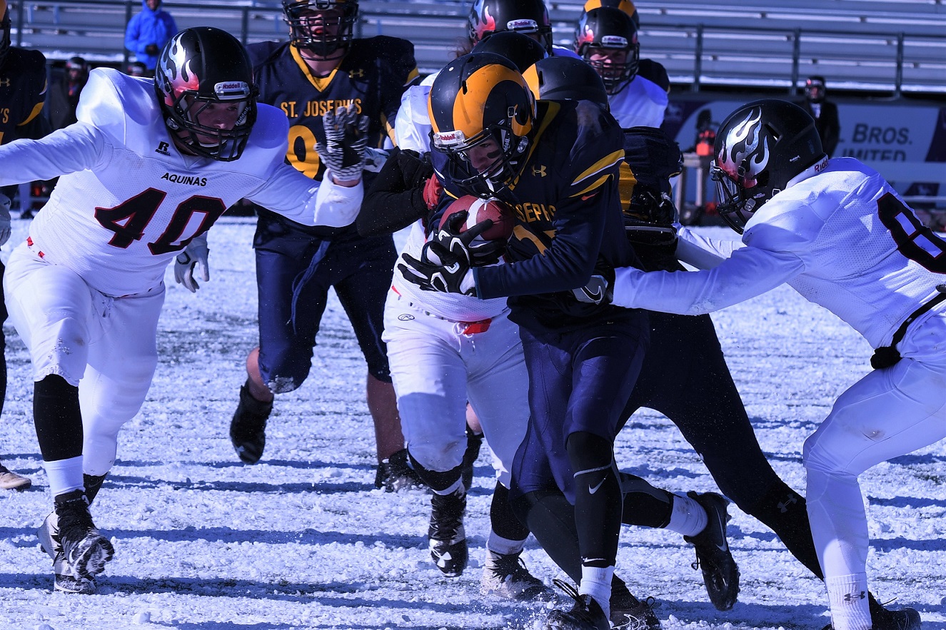 District SR football SF