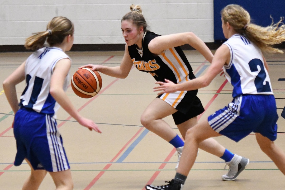 WOSSAA junior girls basketball