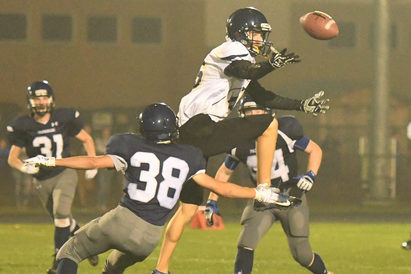 Van de Hoef attempts catch