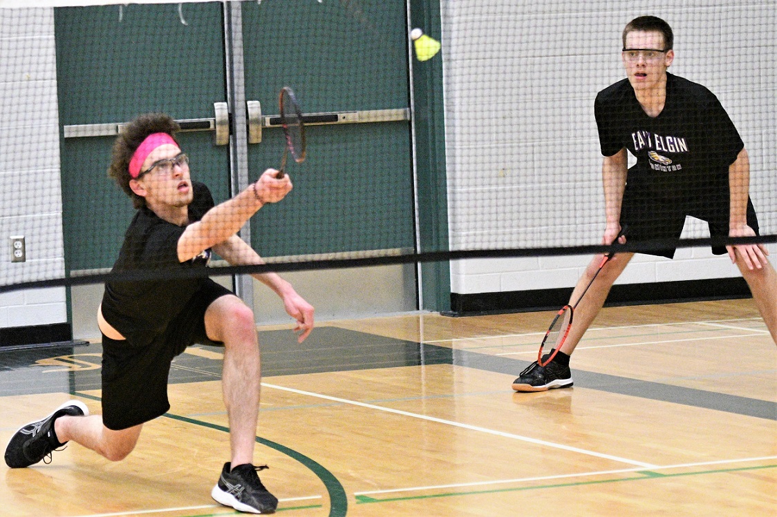 TVRA SE senior badminton