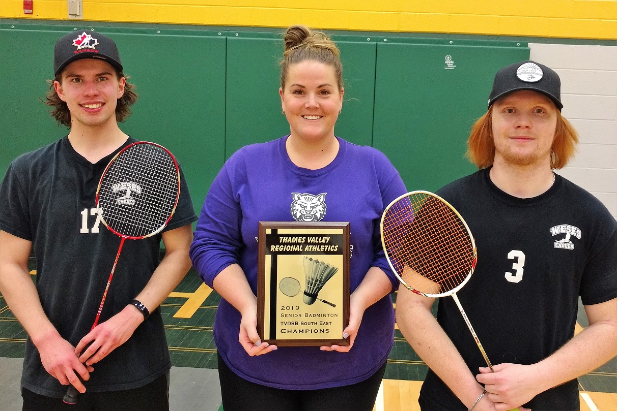 TVRA SE senior badminton