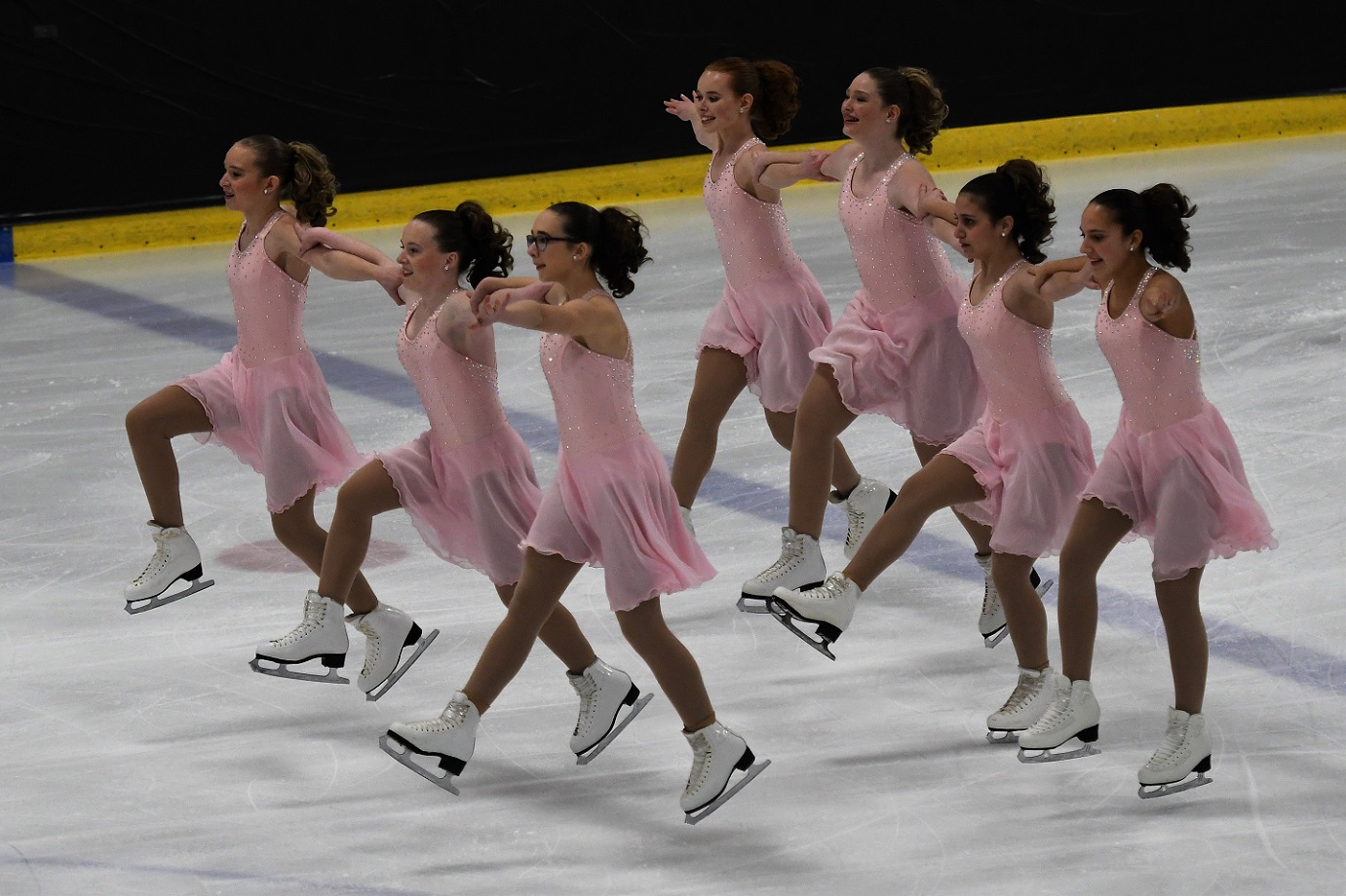 Synchro skating