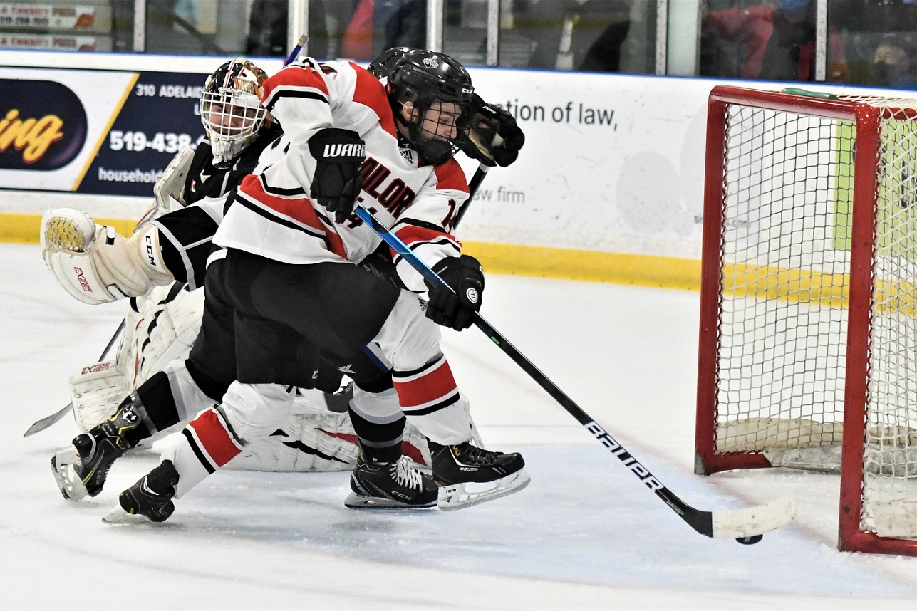 Port Stanley Sailor Devon Kaplanis misses deflecting the puck in to the Dorchester Dolphins' net during Provincial Junior Hockey at Dorchester. The Dolphins won 4-1. <i> (photo / Rob J. Ross) </i> action